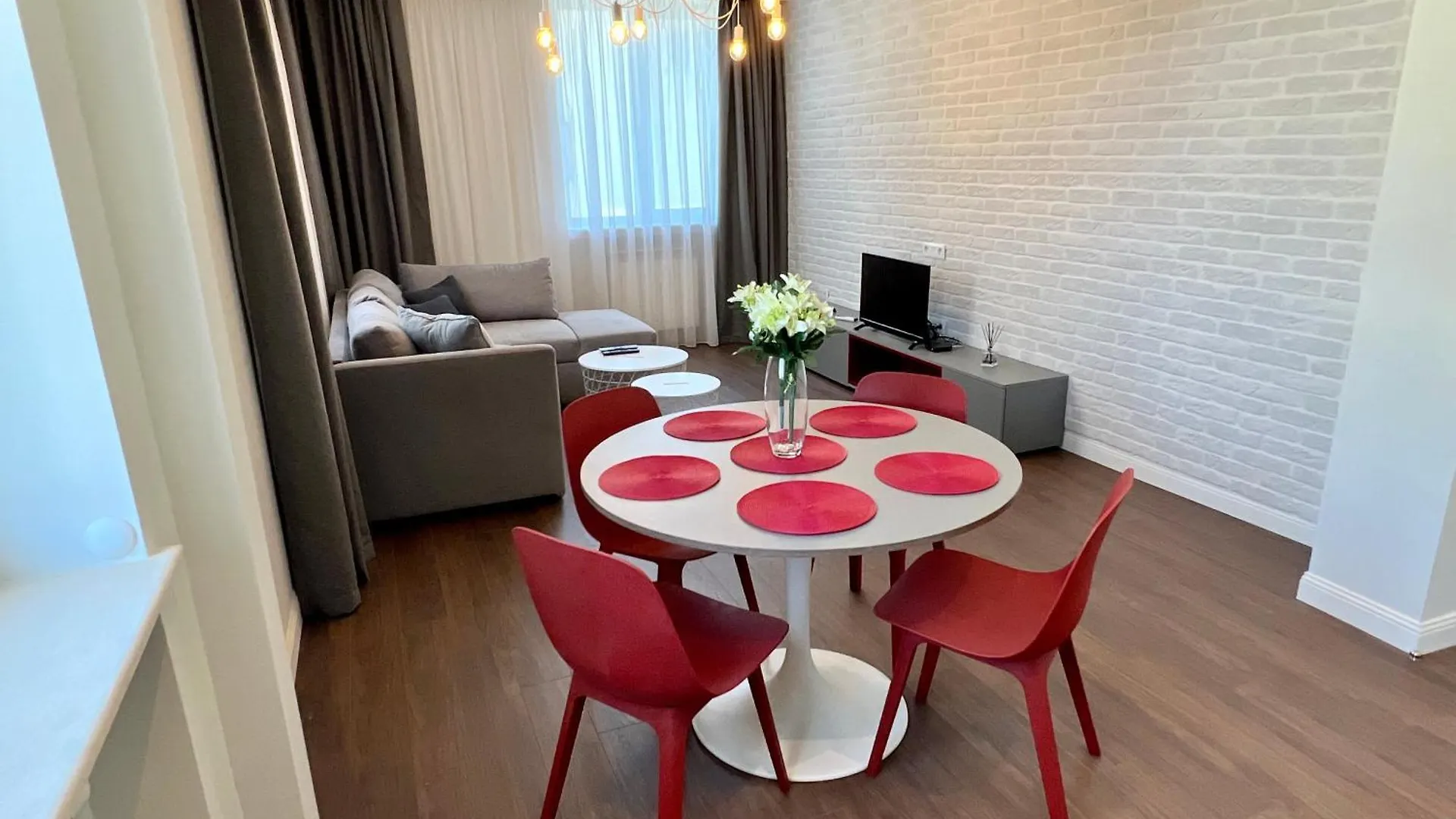 Location ! Location ! Location ! City Garden View Apartment Sofie
